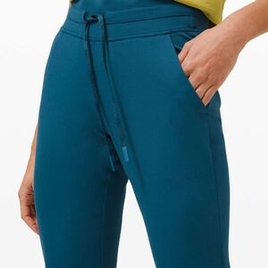 Lululemon Athletica Ready To Rulu Jogger, Blue Borealis, Size 10